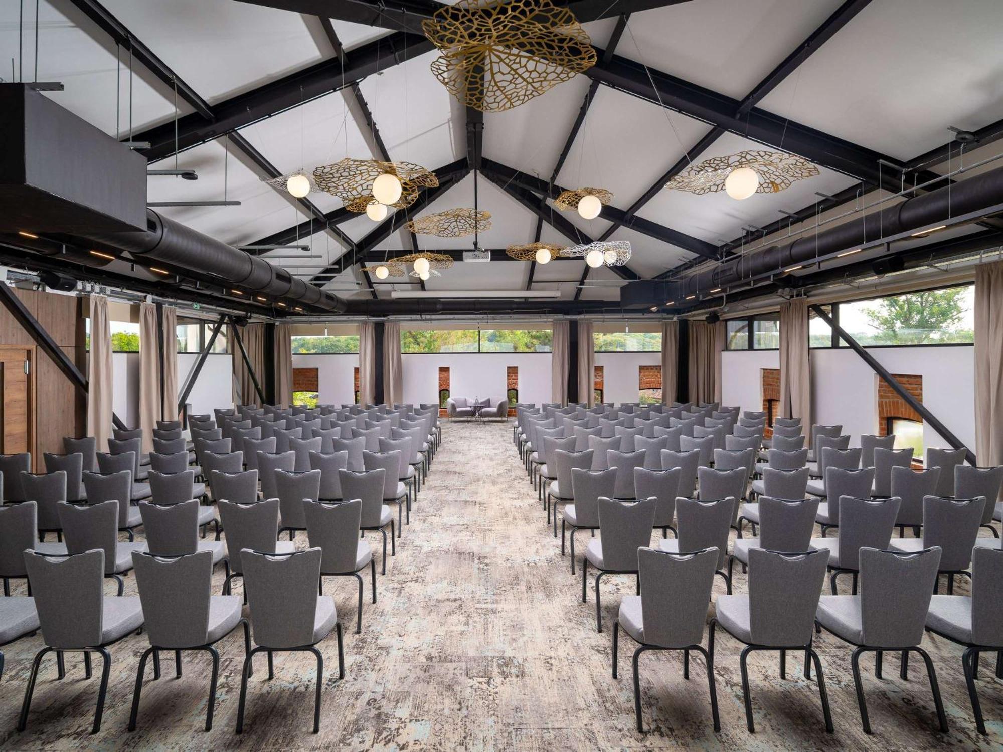 Mercure Conacul Cozieni Pasarea Buitenkant foto