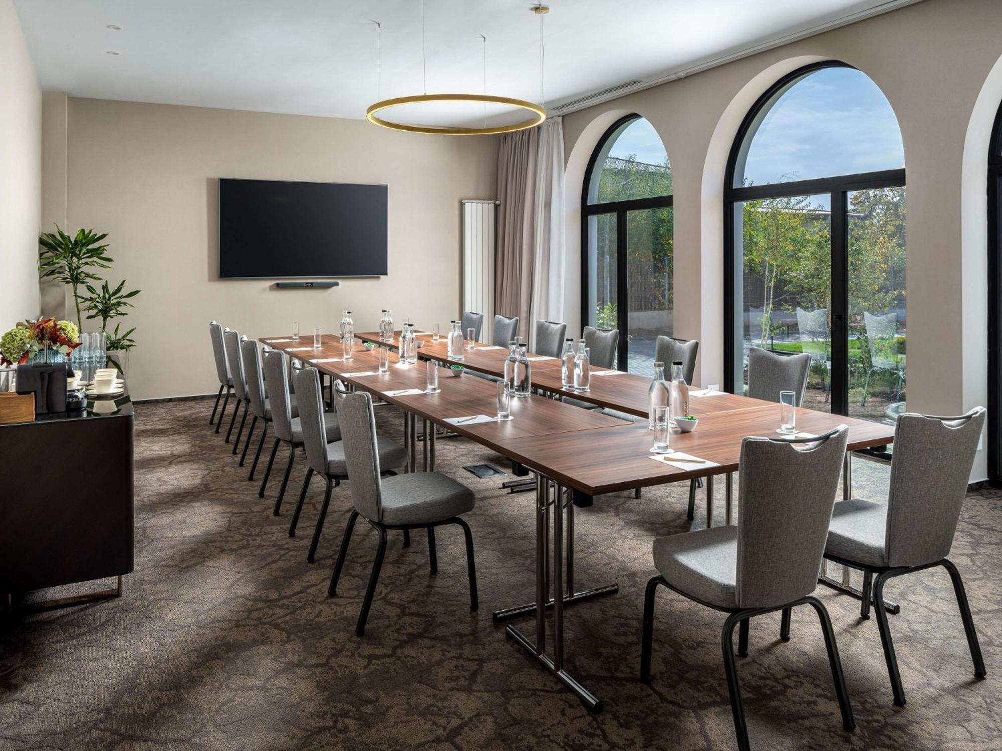 Mercure Conacul Cozieni Pasarea Buitenkant foto