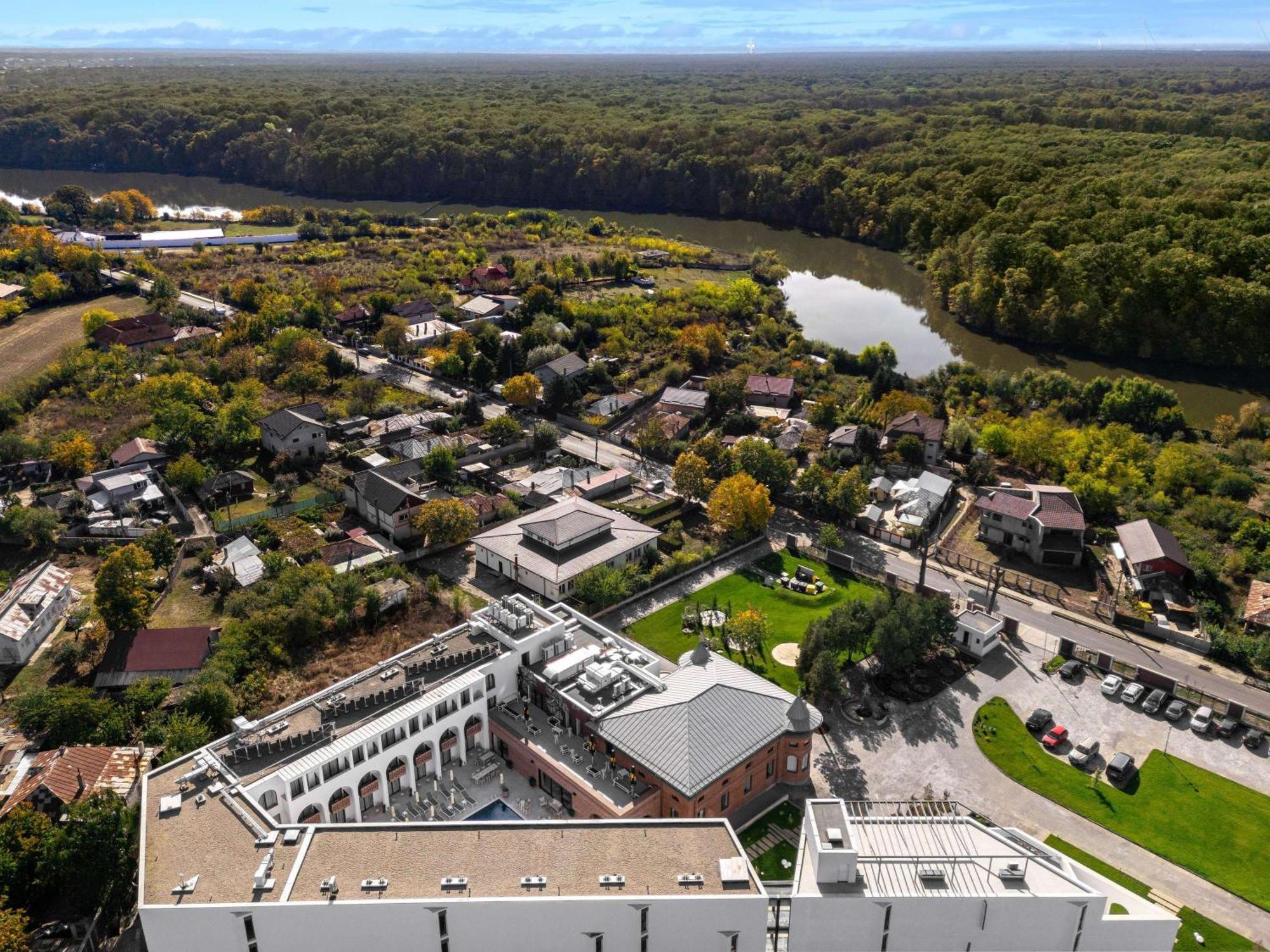 Mercure Conacul Cozieni Pasarea Buitenkant foto